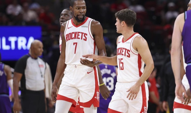 世界杯官方平台下载-火箭胜活塞！5人缺阵，让1套首发？仅8人出战，乌度卡派超级残阵