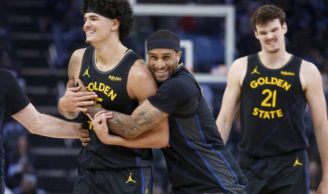 世界杯高清平台-他靠巴博萨引荐才成55号秀一度年薪4万 已成勇士灾难赛季最大慰藉