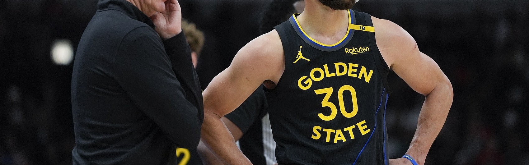 世界杯app下载-科尔：库里很沮丧 他现在在做投篮训练&amp;状态还达不到参加训练程度