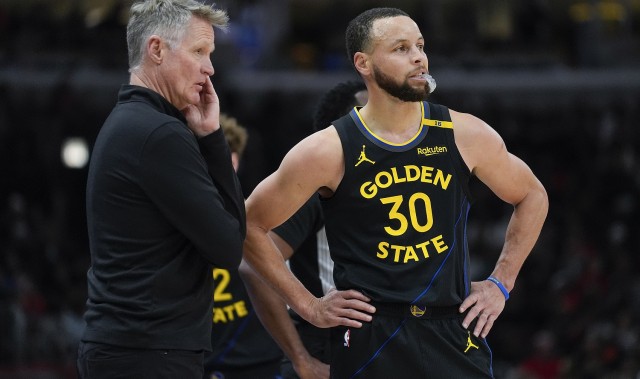 世界杯app下载-科尔：库里很沮丧 他现在在做投篮训练&amp;状态还达不到参加训练程度