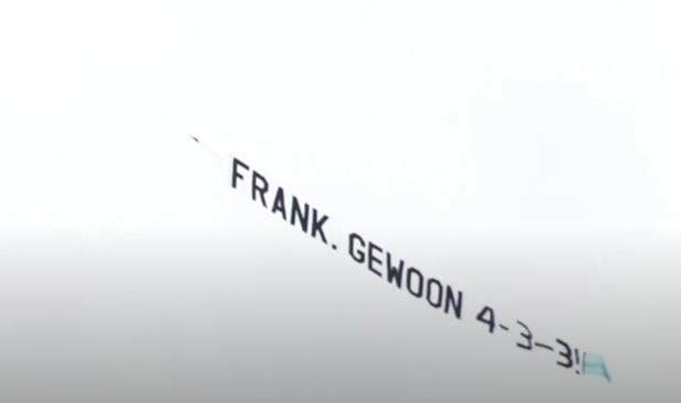 荷兰主帅：433是不可能的，532难听那我们踢1352