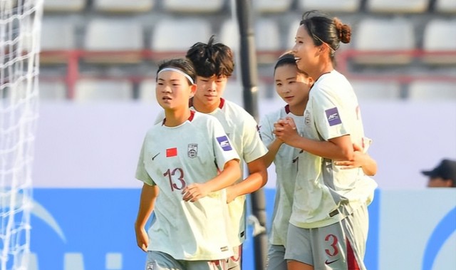1-0！中国女足2次遭离谱误判，仍战胜泰国，小组全胜头名出线|U20|泰国女足|U20女足亚洲杯|U20女足世界杯|中国U20女足_新浪体育_新浪新闻